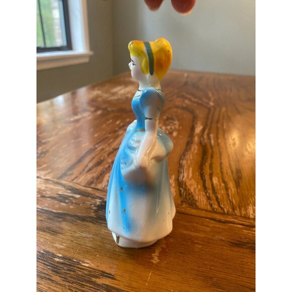 Vintage Disney Cinderella Ceramic Figurine Blue Dress 6" Tall Collectible - Picture 5 of 6